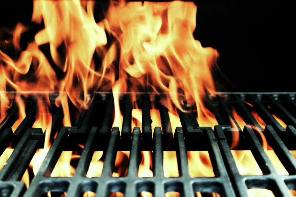 Folia aluminiowa do grillowania – jak jej używać i dlaczego warto?